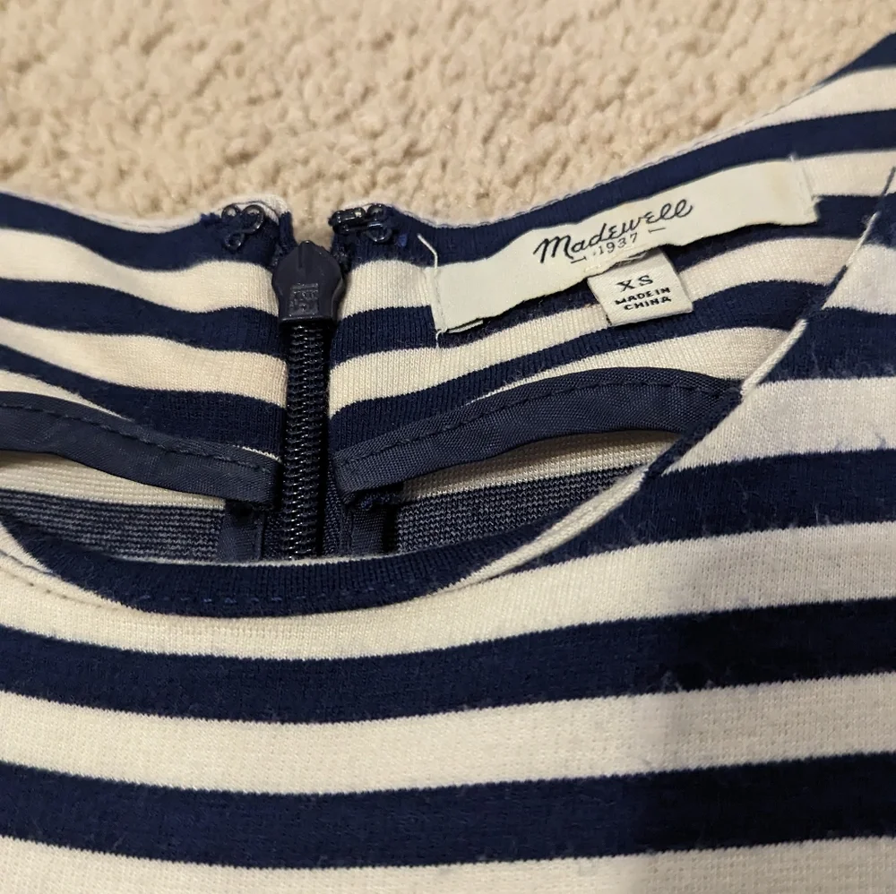 Madewell women's xs striped afternoon crew dress with pockets!! - Picture 6 of 11